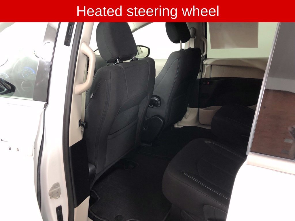 Used 2023 White Chrysler LX image 12