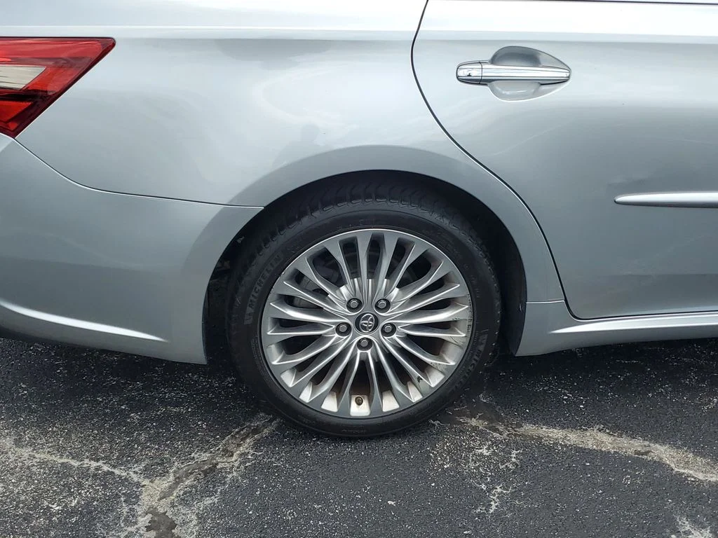 Used 2017 Silver Toyota Limited image 5