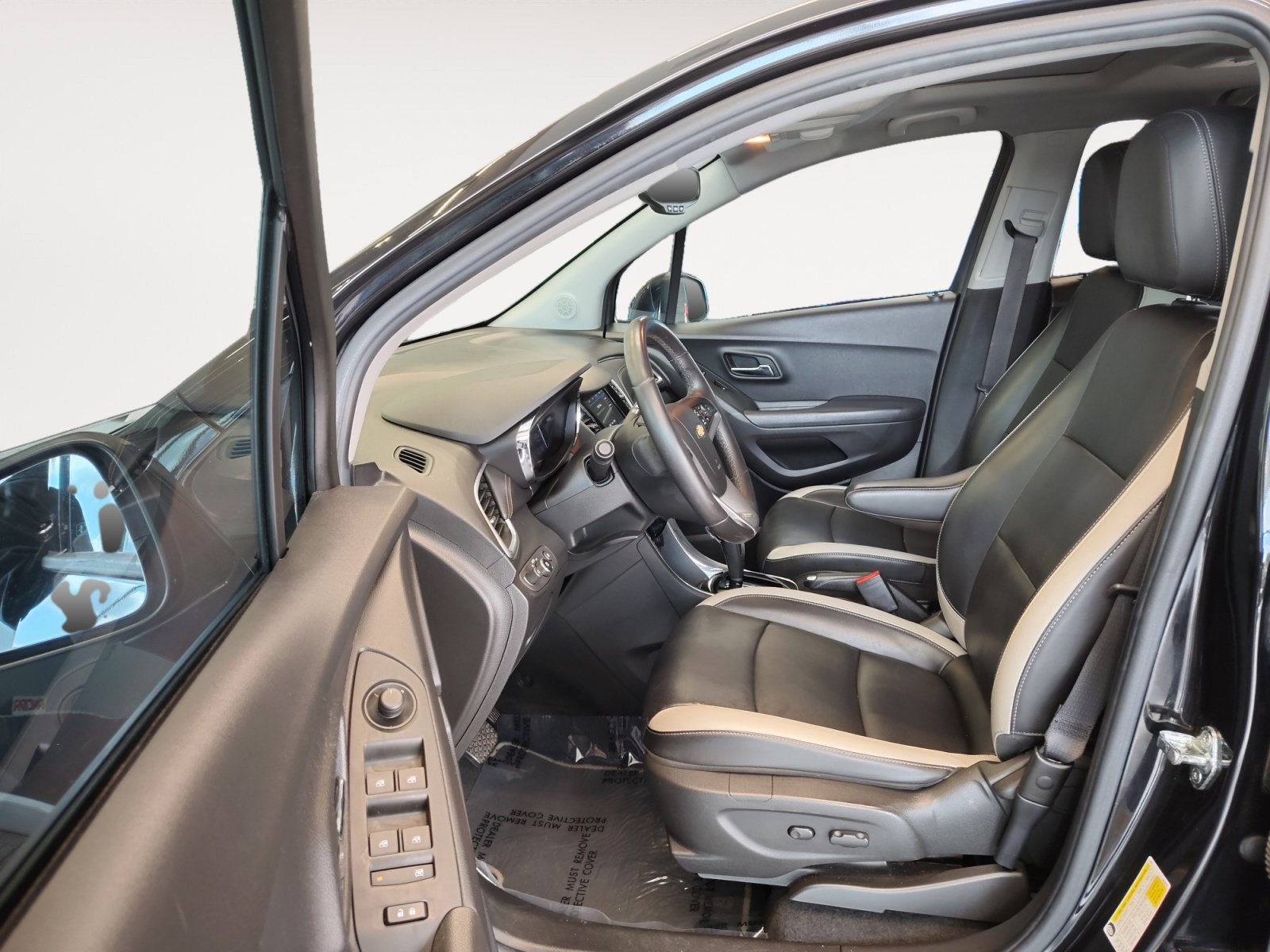 Used 2018 Mosaic Black Metallic Chevrolet Premier image 22