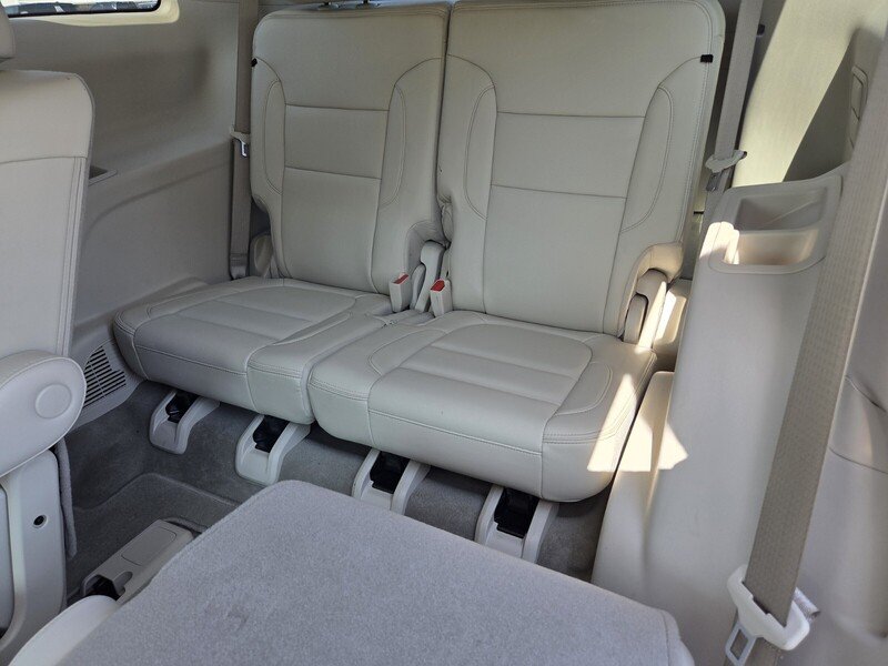 Used 2023 WHITE GMC FWD 4DR DENALI image 9