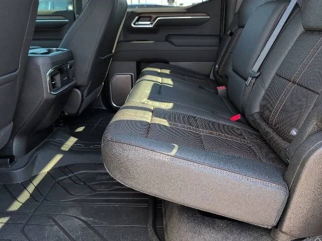 2025 Chevrolet Silverado 1500 High Country - Photo 7