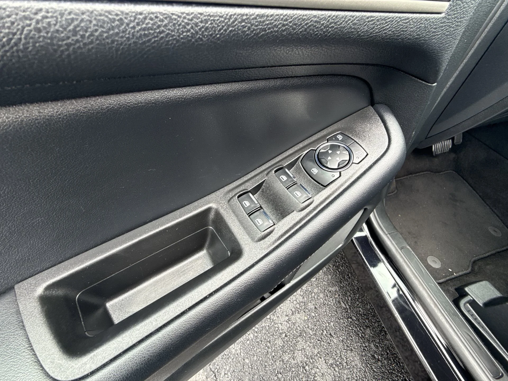 2024 Ford Edge SEL - Photo 13