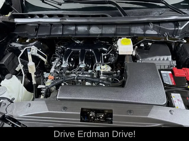 2025 Nissan Pathfinder SV - Photo 30