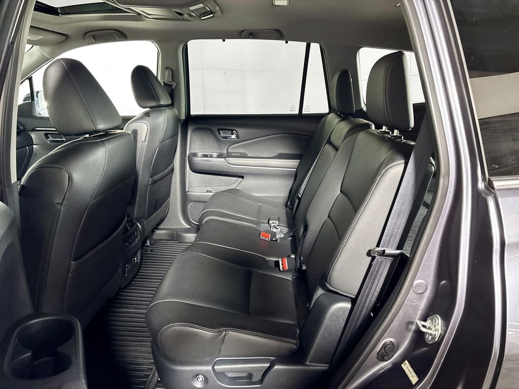 Used 2016 Gray Honda Touring image 20