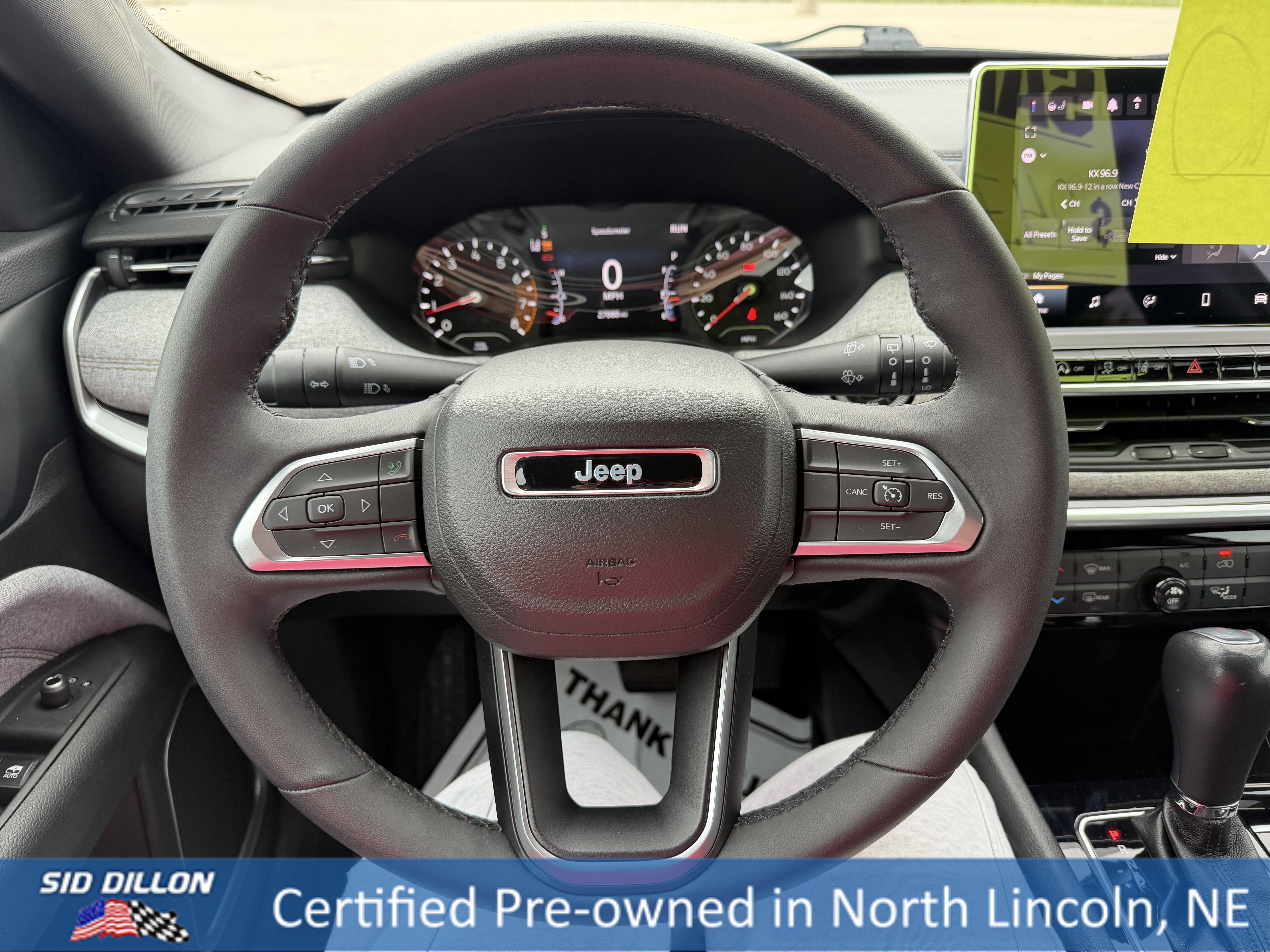 Used 2023 Sting-Gray Clearcoat Jeep Latitude Lux image 12