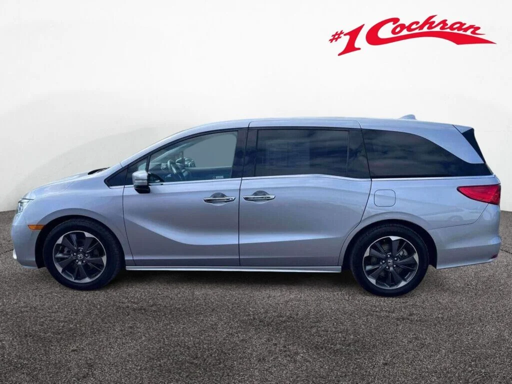 Used 2022 Lunar Silver Metallic Honda Elite image 10