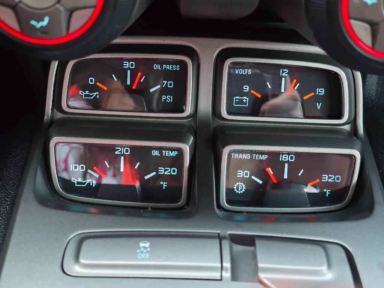 Used 2014 Summit White Chevrolet 2LT image 19