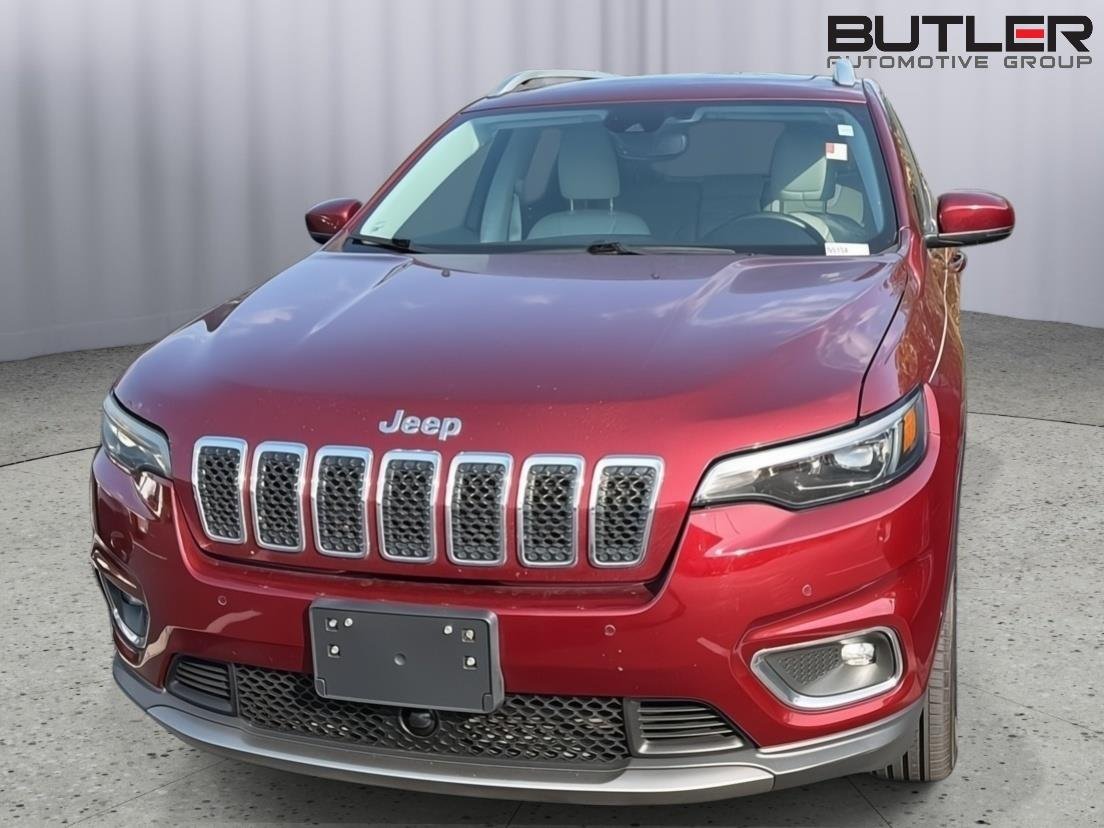 Used 2019 Velvet Red Pearlcoat Jeep Limited image 3
