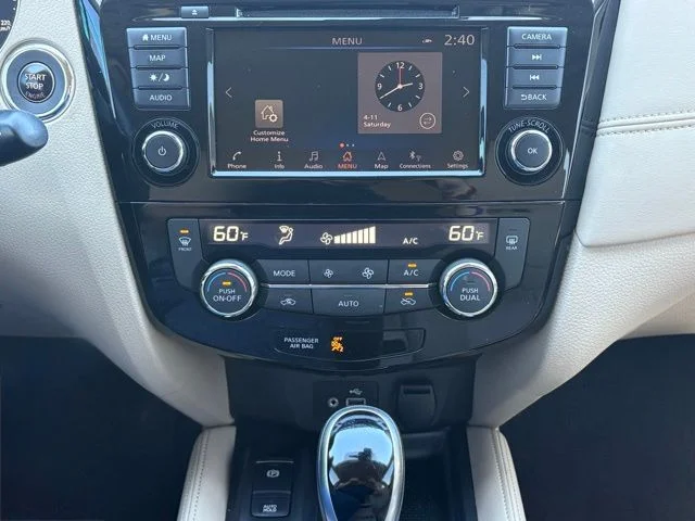 Used 2020 Green Nissan SL image 22