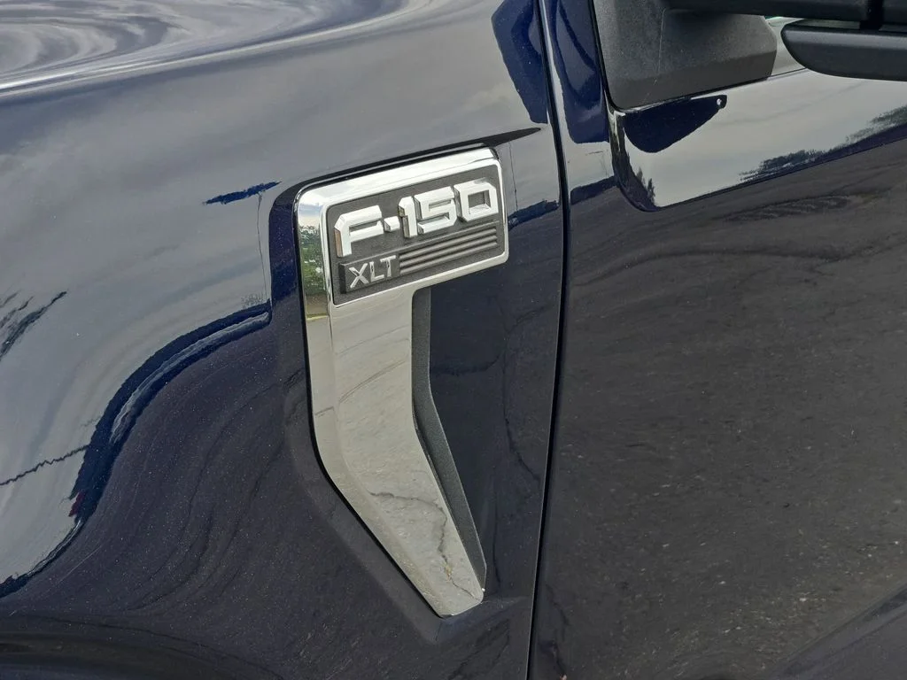 Used 2023 Blue Metallic Ford XLT image 21