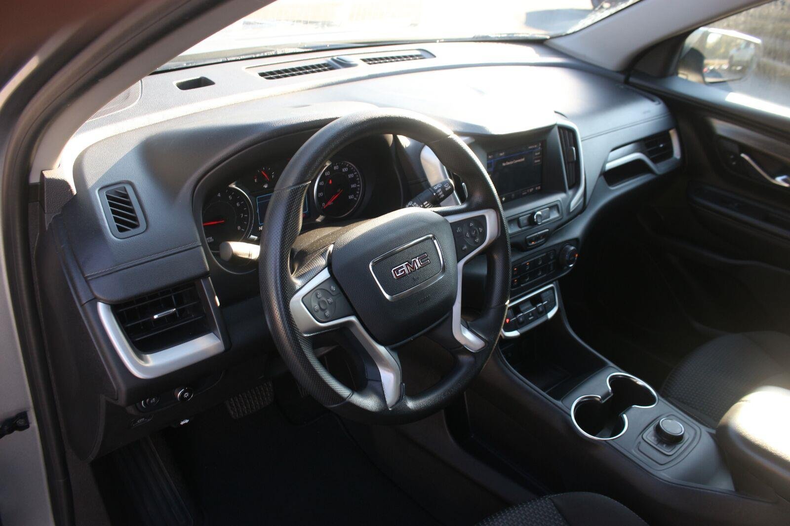 Used 2024 Sterling Metallic GMC SLE image 17