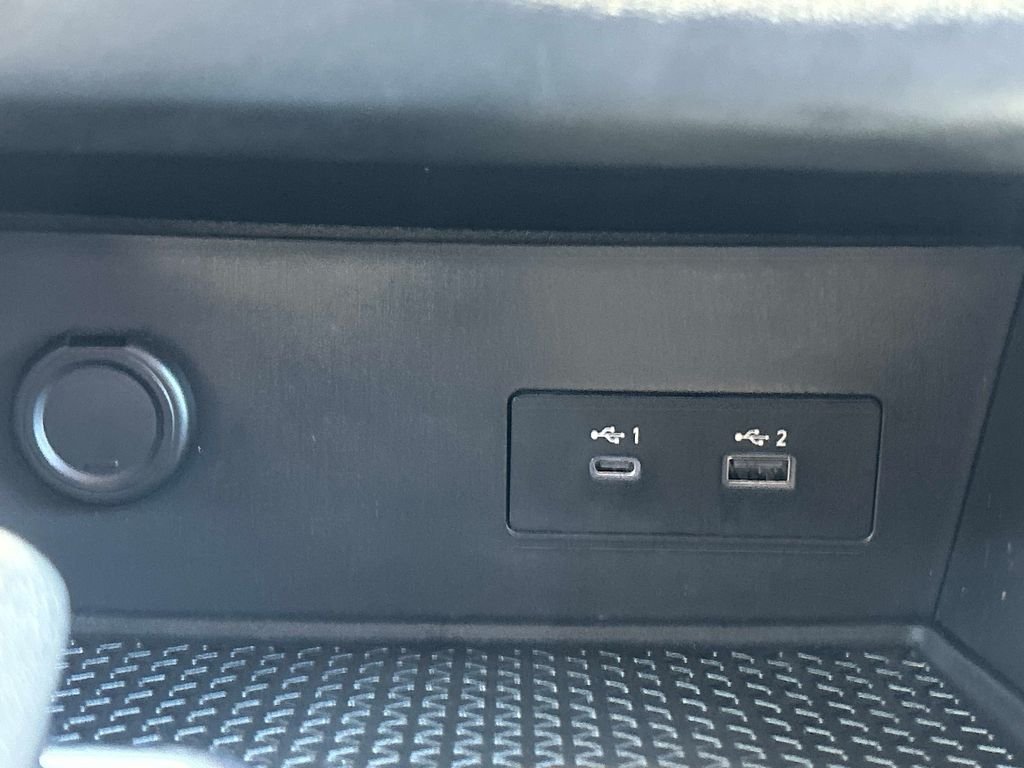 Used 2022 Blue Nissan SL image 25