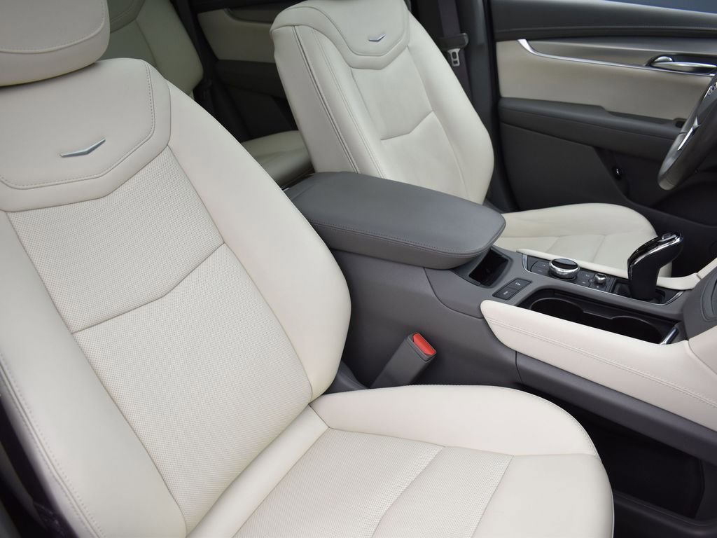 2023 CADILLAC XT5 - Image 34