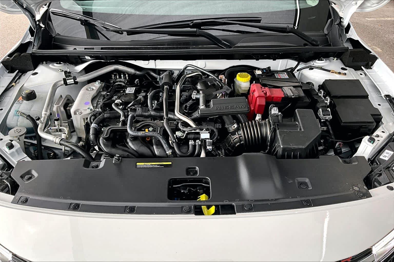 New 2026 Aspen White TriCoat / Super Black Two-tone Nissan SR image 16