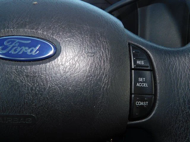 Used 2012 Oxford White Ford XLT image 27