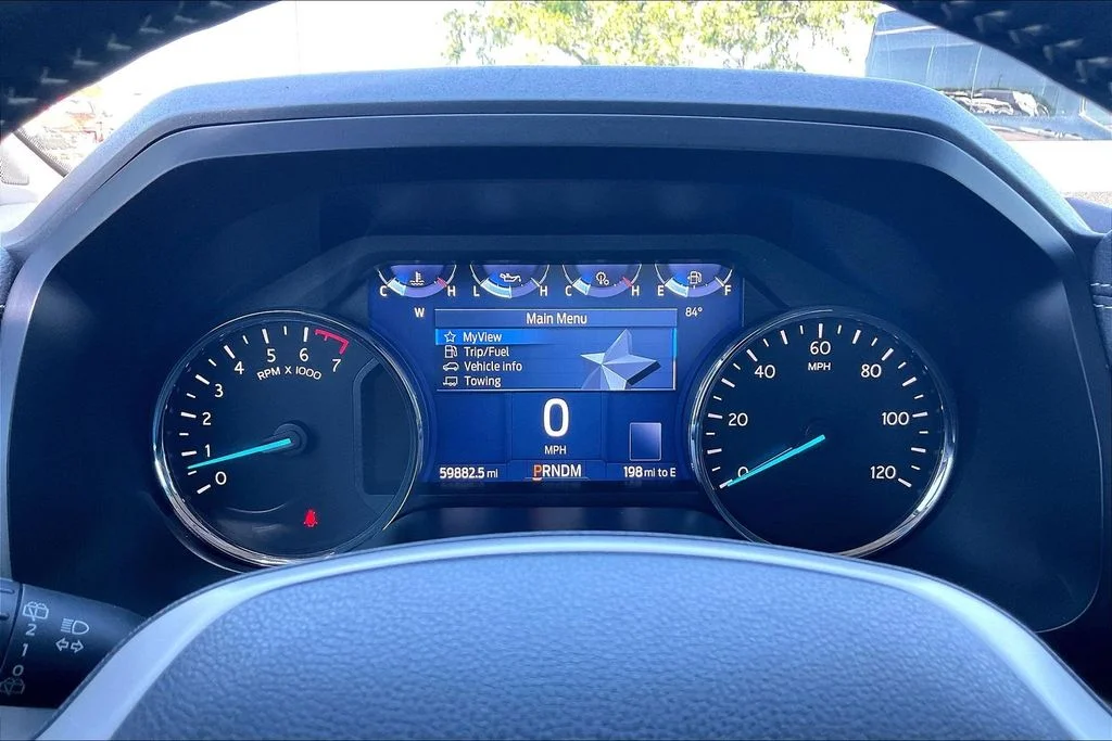 Used 2022 Silver Ford XLT image 12