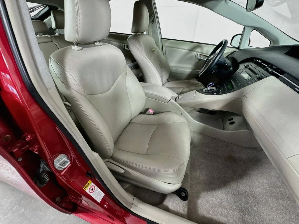 Used 2010 Red Toyota IV image 30