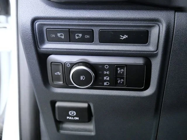 Used 2023 White Ford XLT image 26