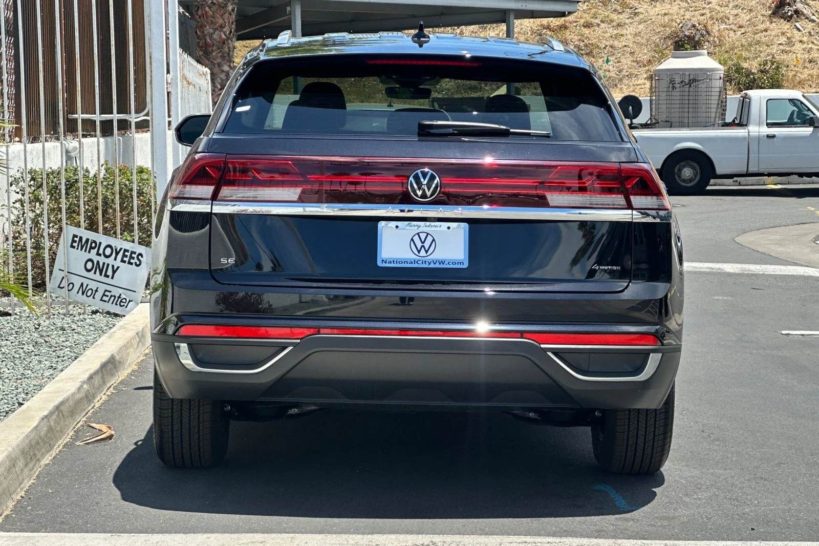 New 2026 Black Volkswagen 2.0T SE image 6