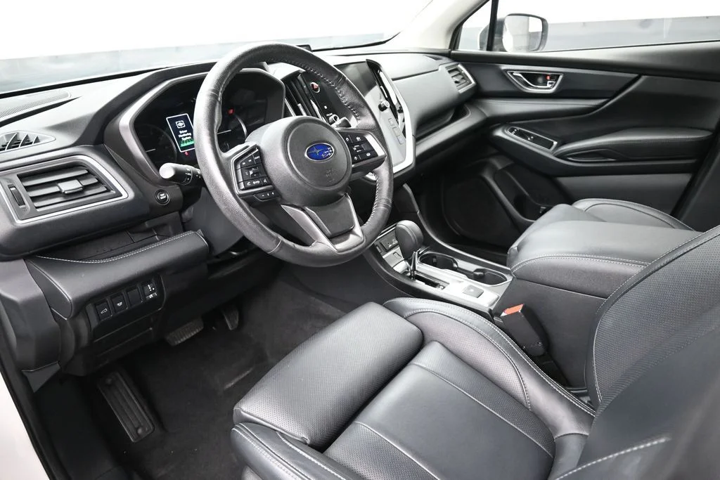 Used 2023 White Subaru Limited image 9