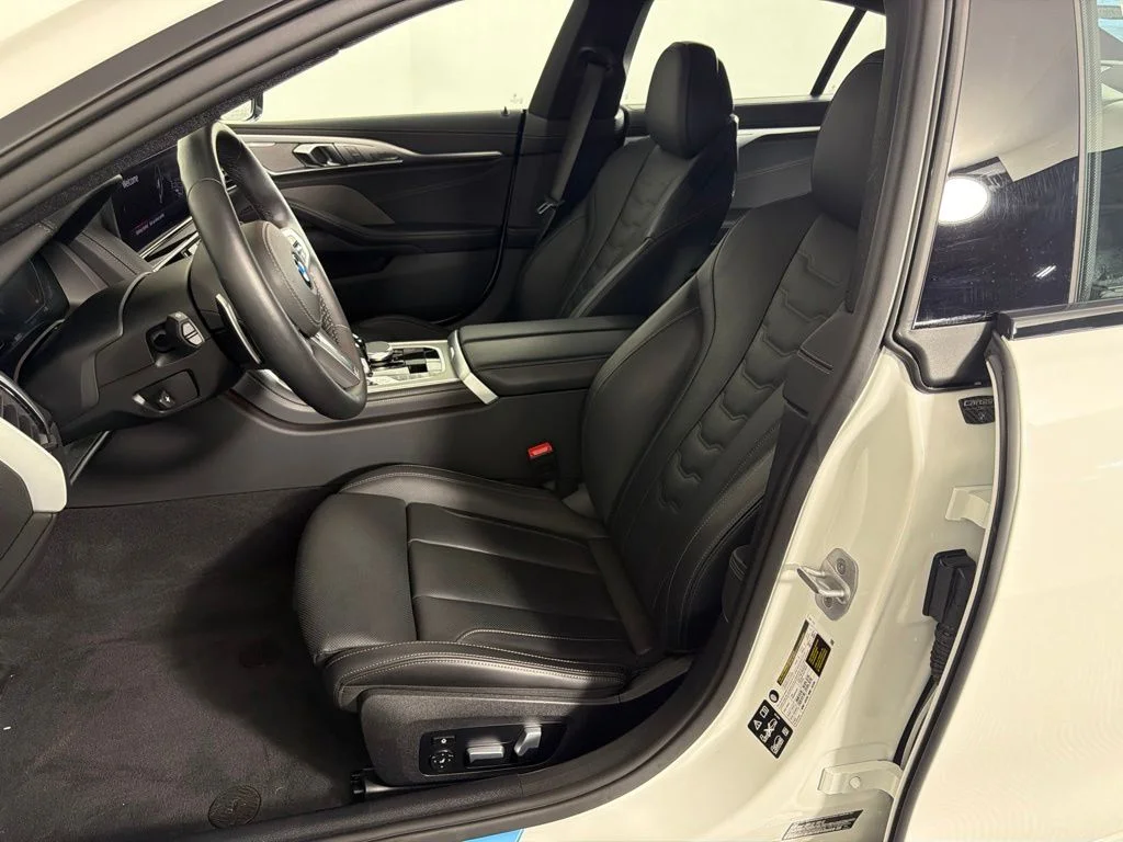 2026 BMW 8 Series 840i - Photo 25