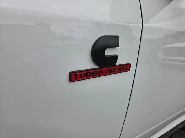 New 2026 Bright White Clear-Coat Exterior Paint RAM Tradesman image 4