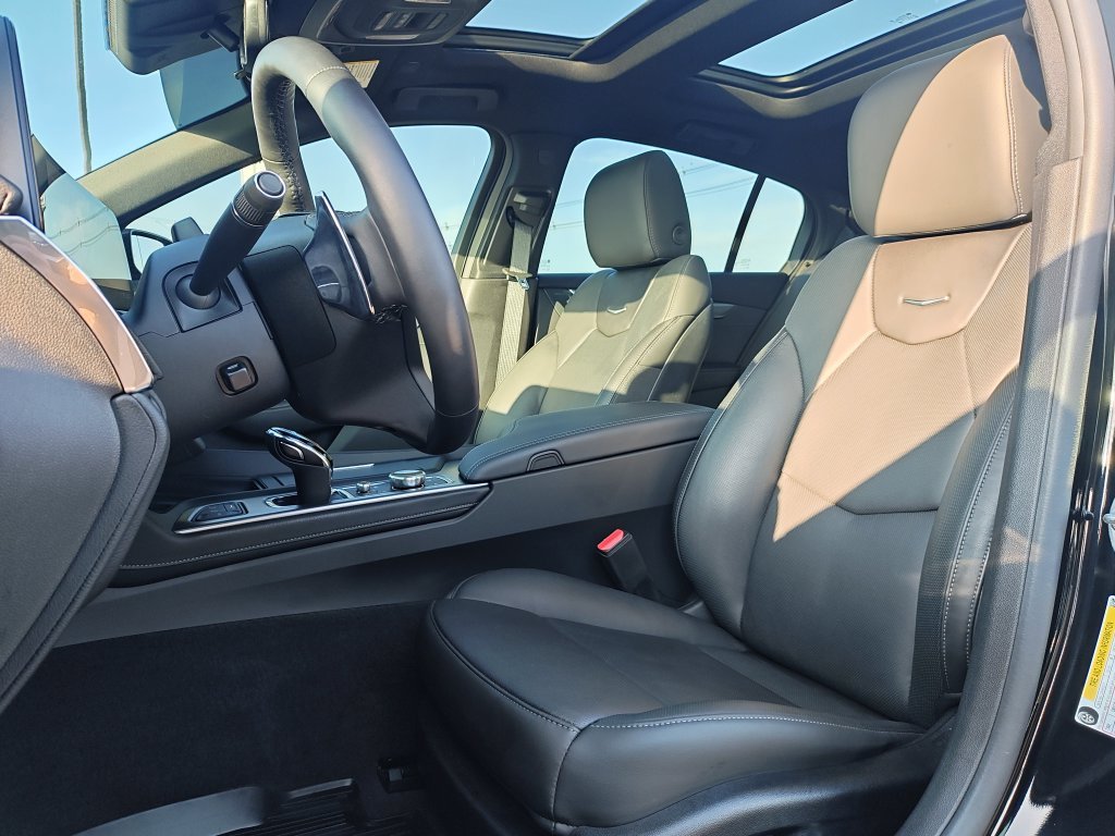 Used 2025 Black Cadillac Premium Luxury image 15