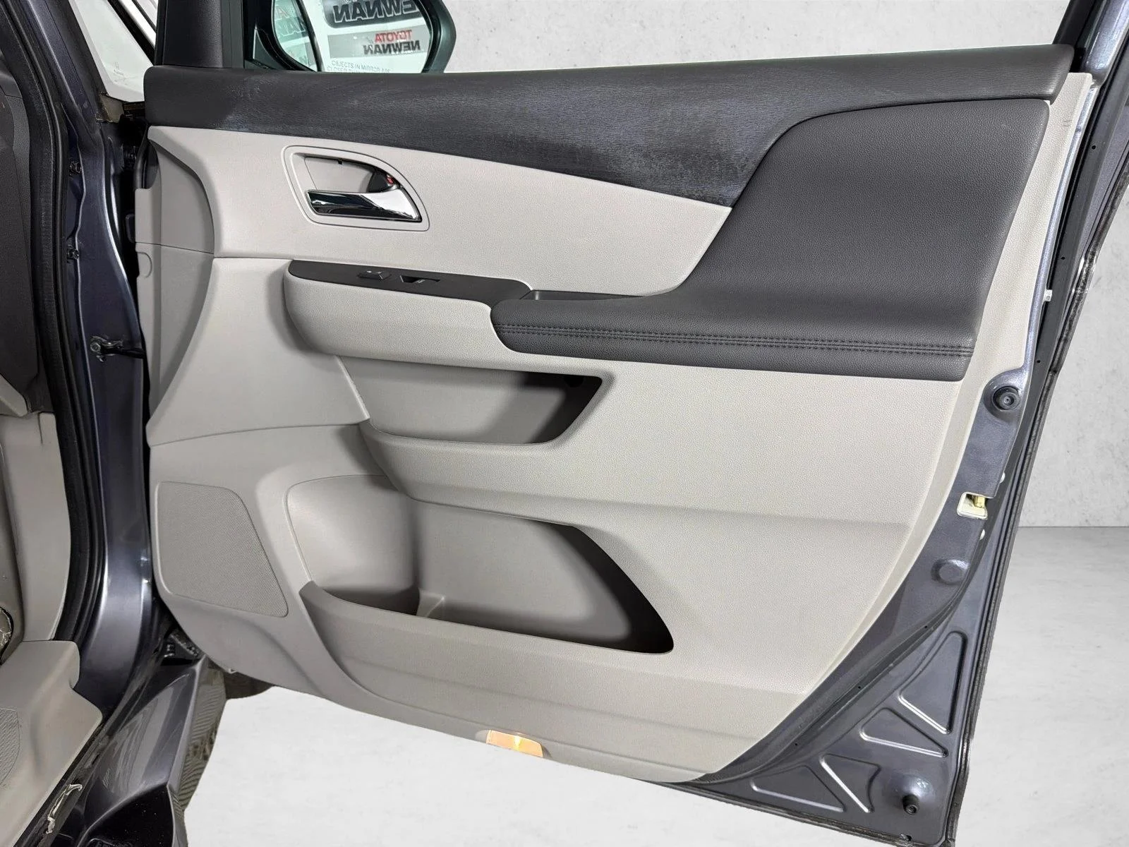 Used 2014 Gray Honda EX-L image 16