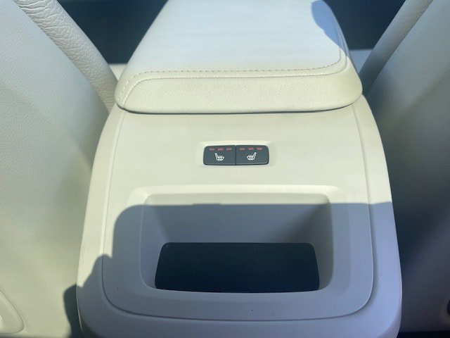 Used 2024 Silver Volvo Core Dark Theme image 17