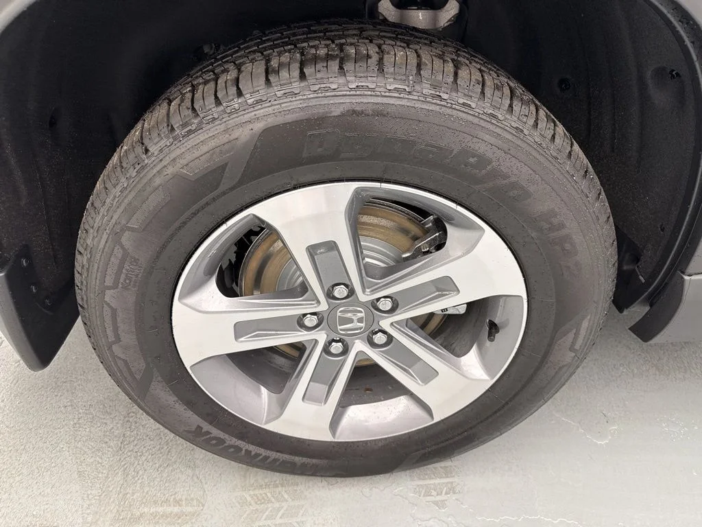 New 2026 Sonic Gray Pearl Honda EX-L image 11