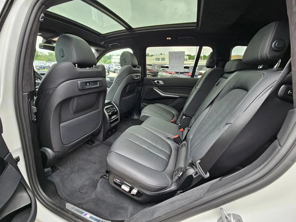 Certified Used 2022 Alpine White BMW xDrive40i image 20