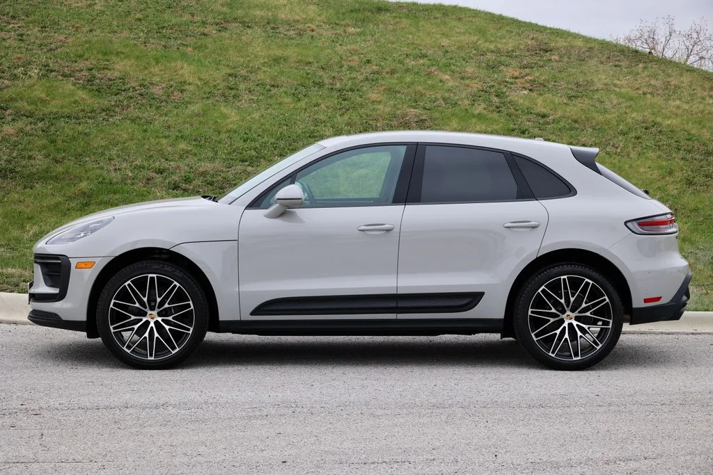 Certified Used 2026  Porsche  image 2