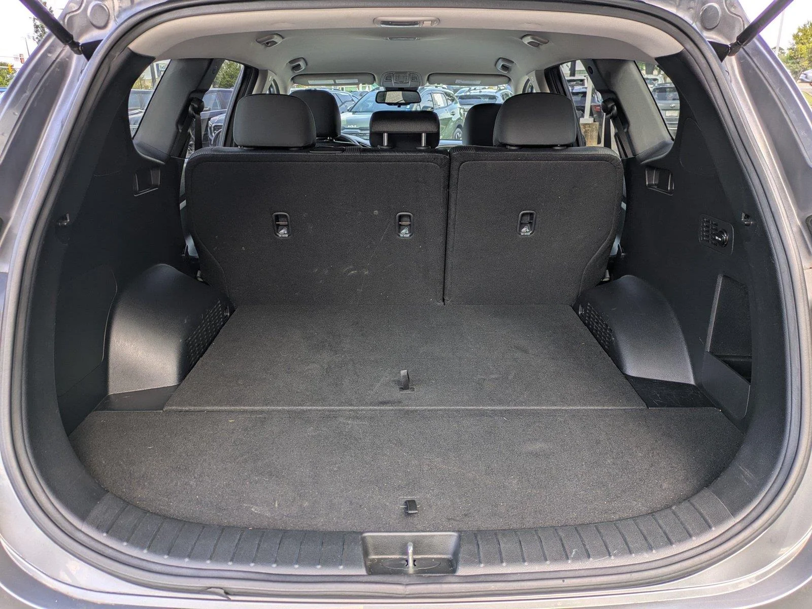 Used 2019 Machine Gray Hyundai SEL image 13