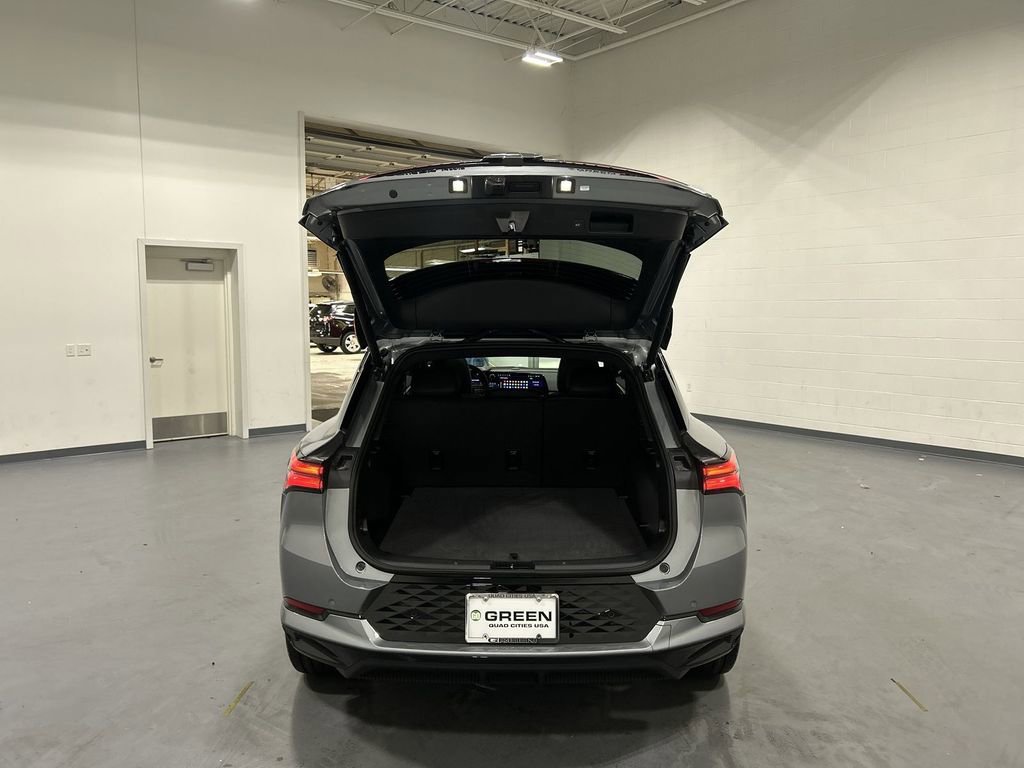 2025 Chevrolet Equinox EV RS - Photo 21