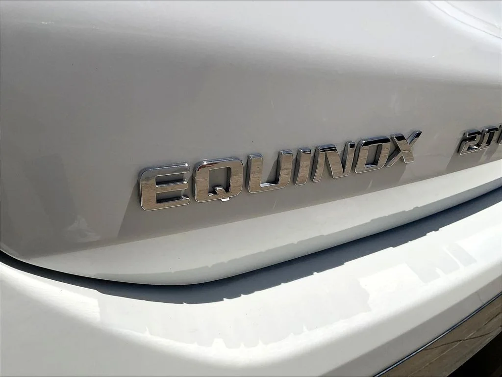 Used 2020 White Chevrolet Premier image 25