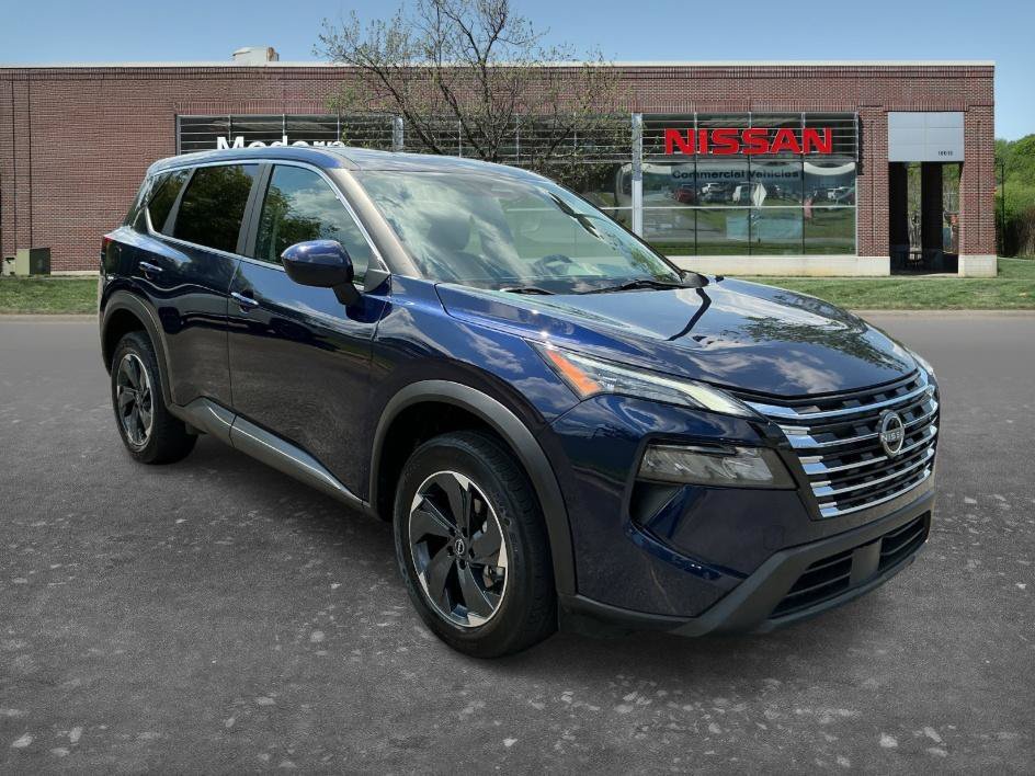 Used 2024 Deep Ocean Blue Pearl Nissan SV image 5