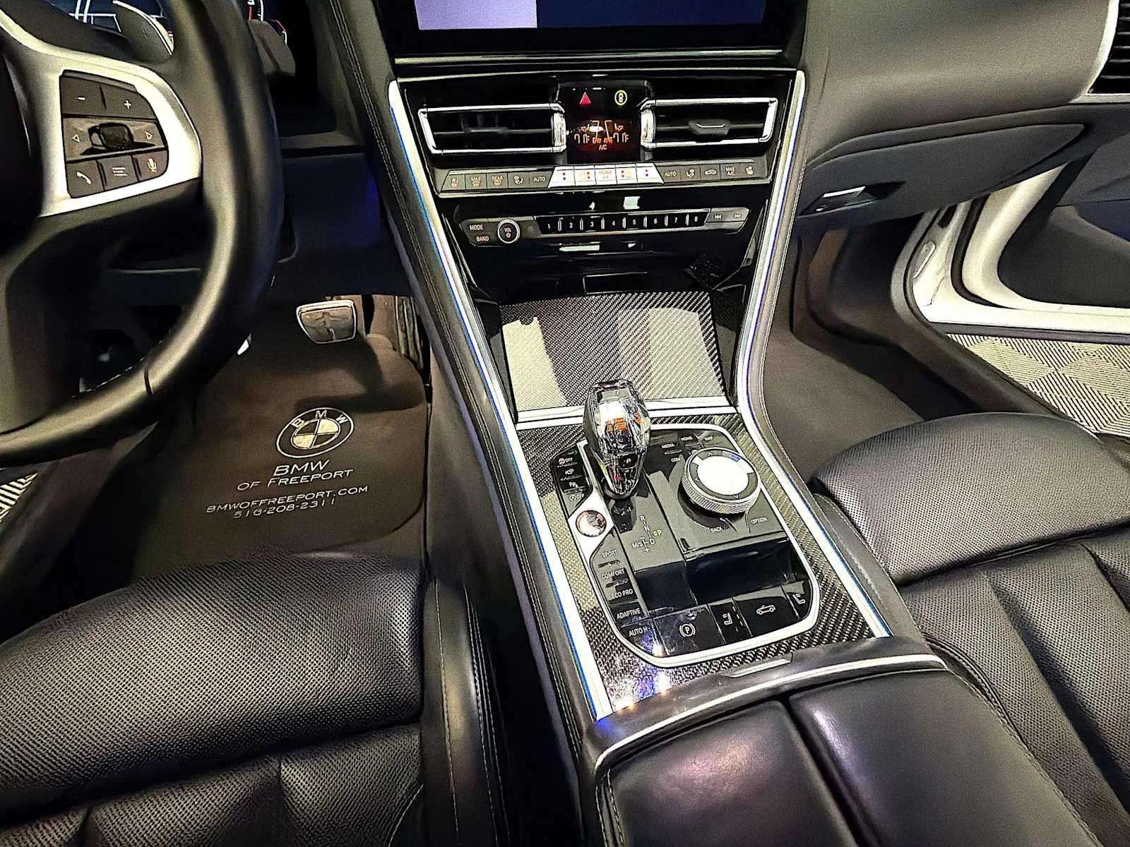 2024 BMW 8 Series M850i - Photo 20