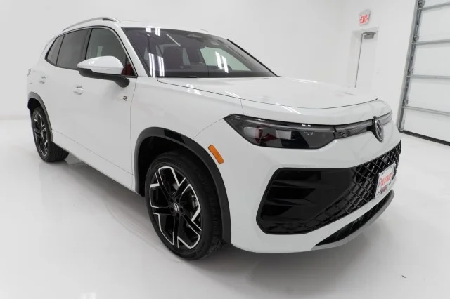 New 2026 Opal White Pearl Volkswagen SEL R-Line Turbo 4MOTION image 3
