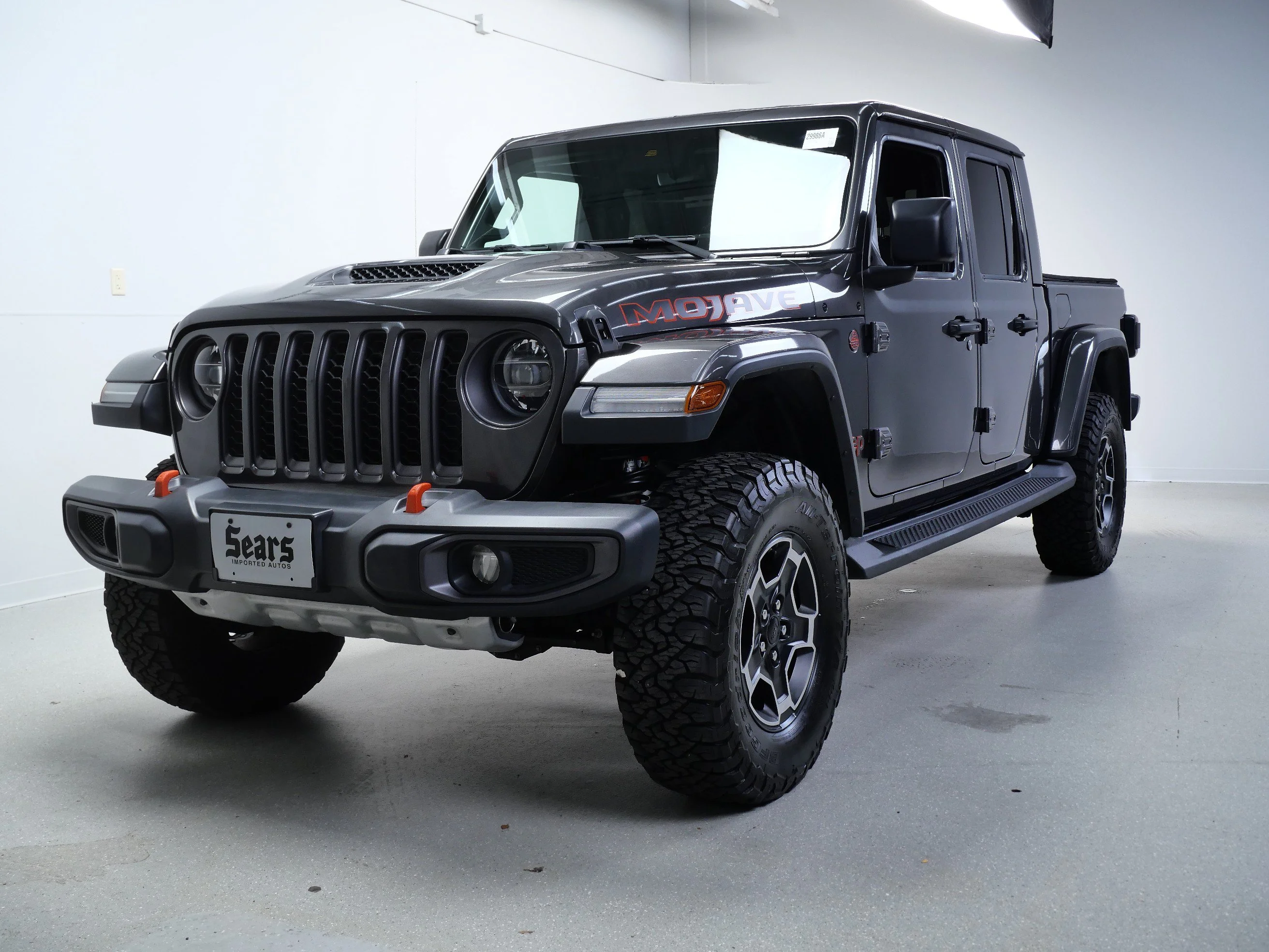 Used 2021 Granite Crystal Metallic Clearcoat Jeep Mojave 4x4 image 10