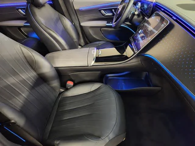 Used 2023 Black Mercedes-Benz EQS 450+ image 3