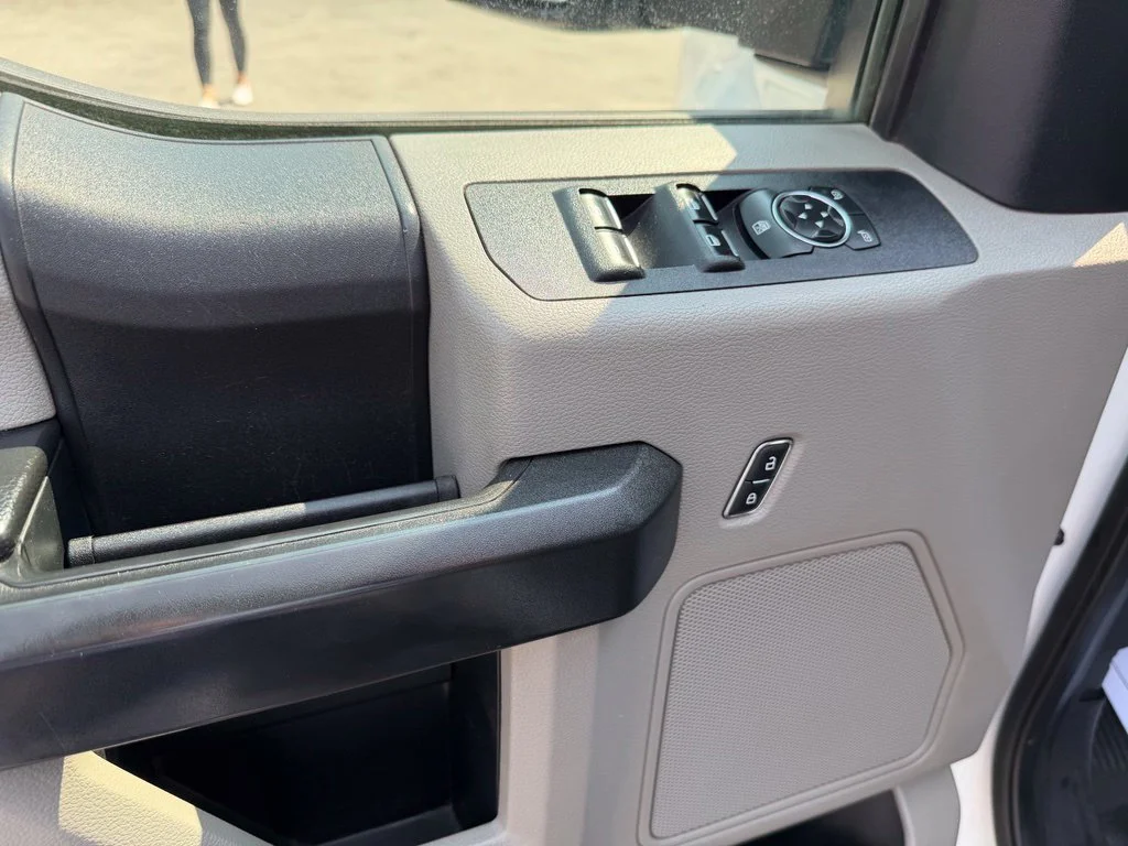 Used 2020 White Ford XL image 10