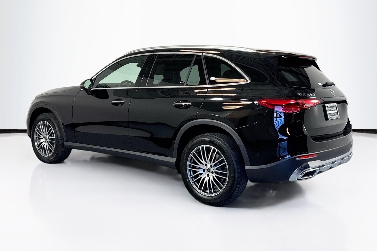 New 2026 Black Mercedes-Benz GLC 300 image 7