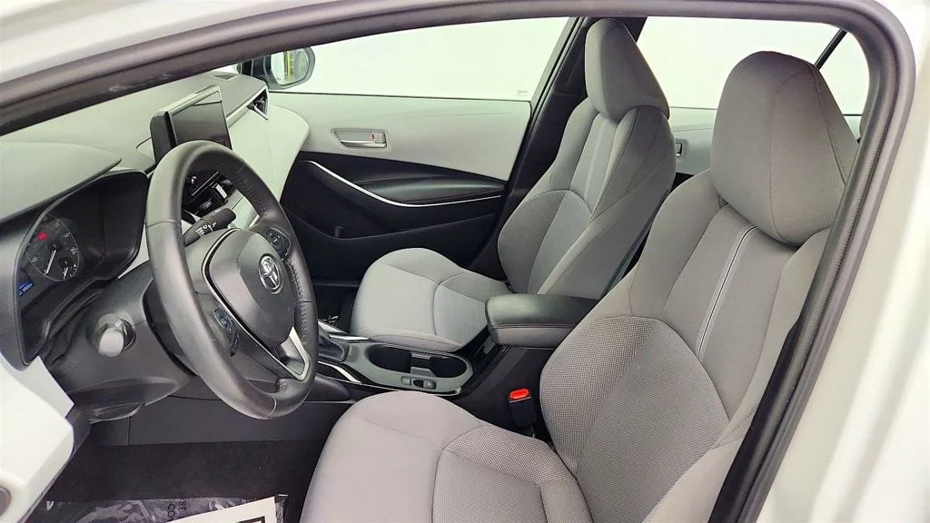 Used 2024 Wind Chill Pearl Toyota SE CVT image 10