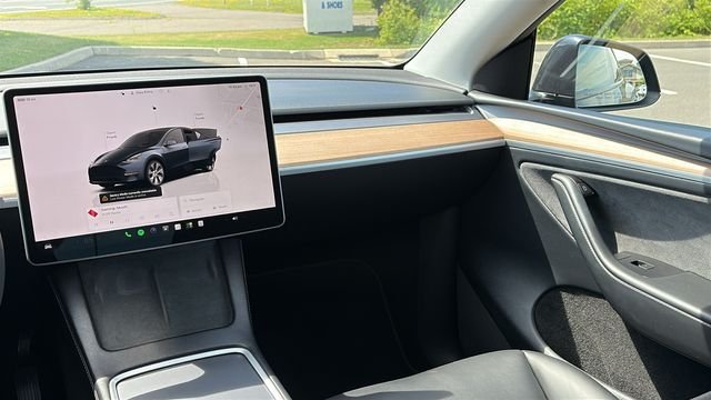 Used 2024 Stealth Gray Tesla Long Range image 21