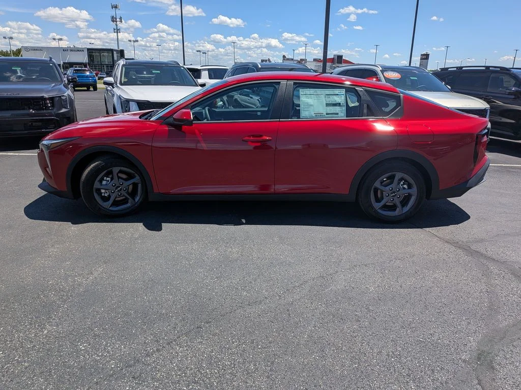 New 2026 Currant Red Kia LXS image 31
