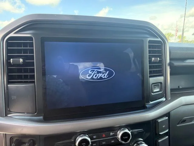 Used 2025 Gray Ford XLT image 15