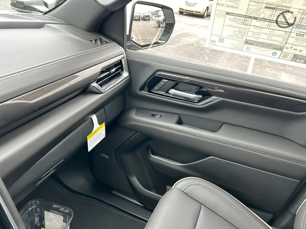 New 2026 Summit White GMC Elevation image 30