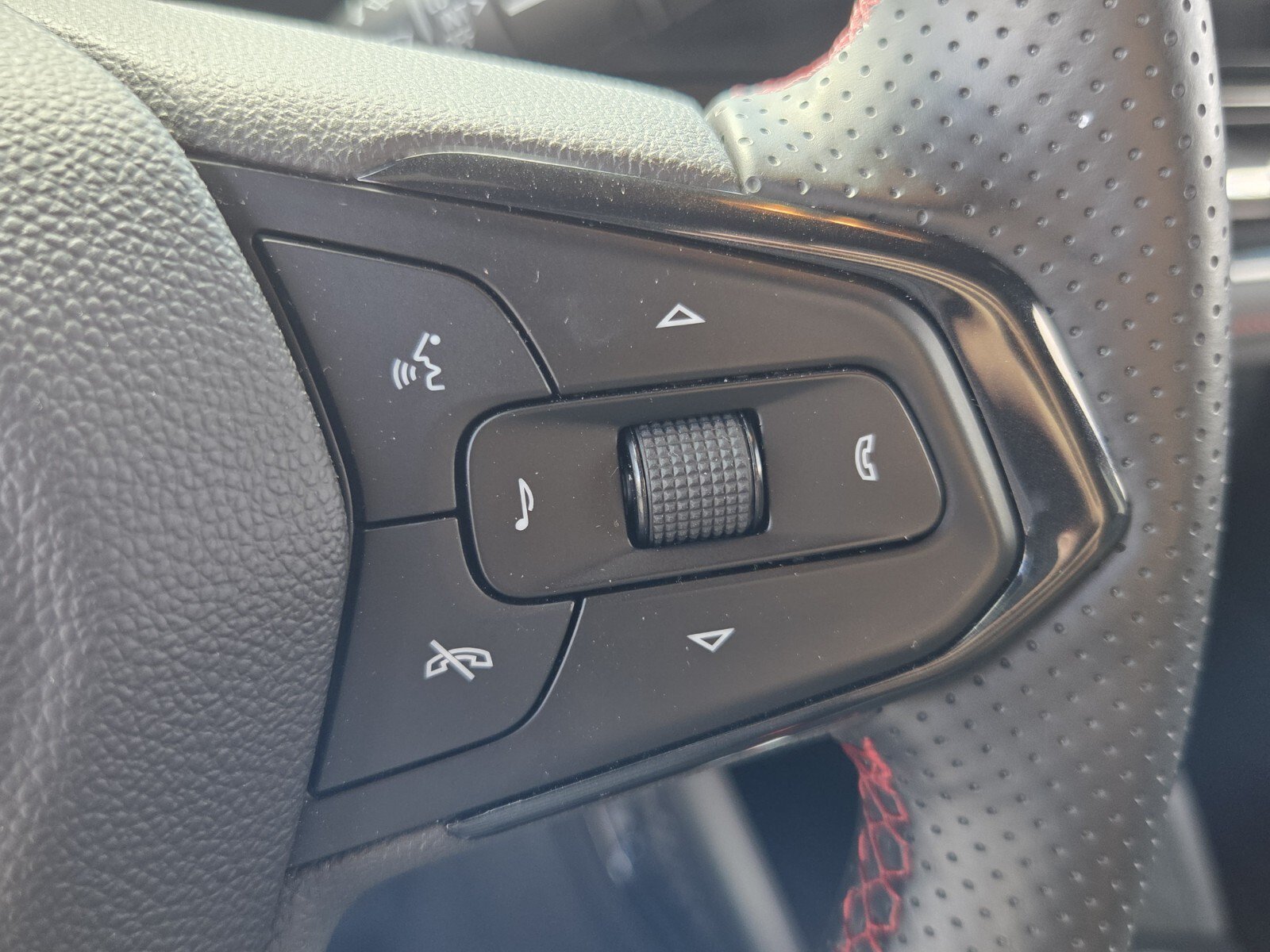 Used 2024 Sterling Gray Metallic Chevrolet RS image 21