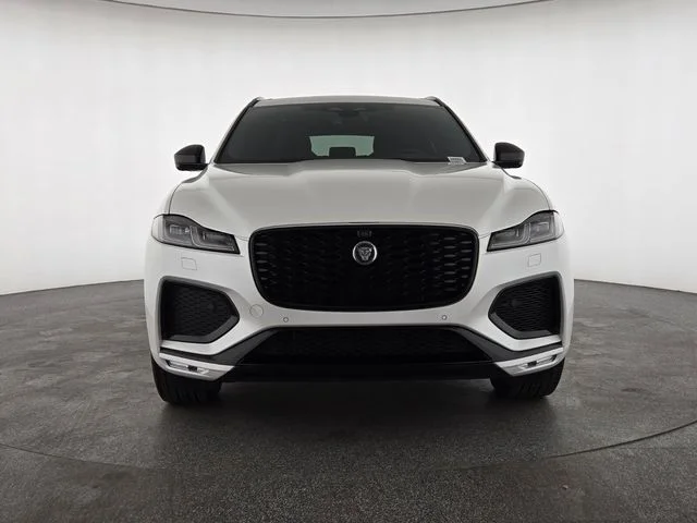 Used 2026 White Jaguar P400 R-Dynamic S image 8