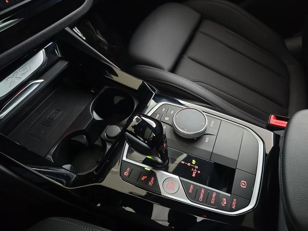 Used 2023 Black Sapphire Metallic BMW xDrive30i image 28